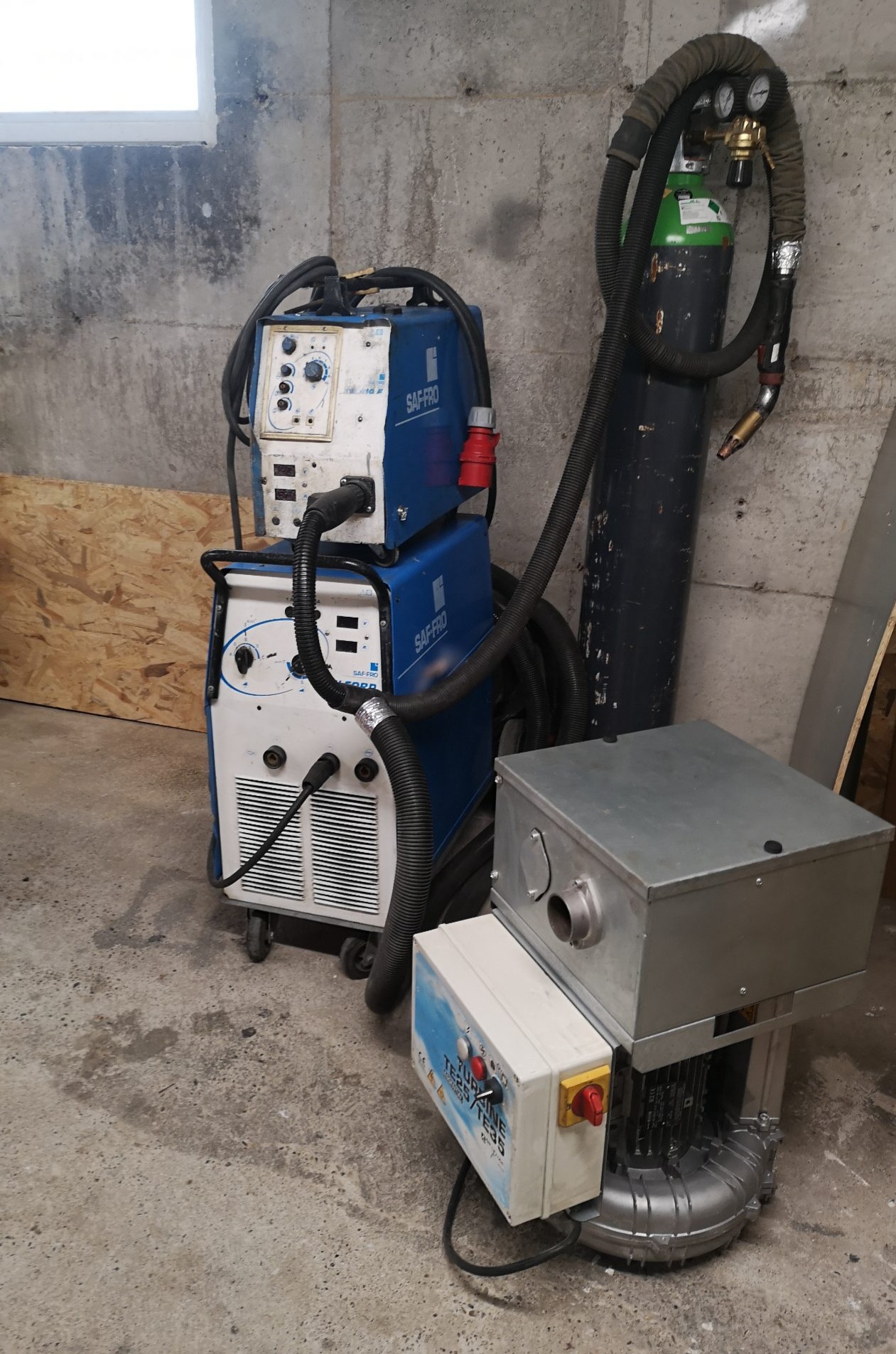Poste à souder MIG/MAG SAF FRO 353s - aspiration fumée - potence 