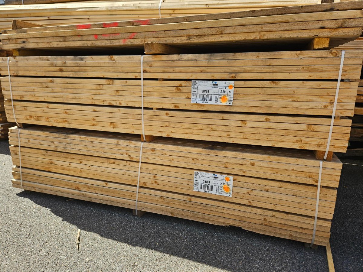 Sapin/Epicea - 38x89 mm - 2.70 m - chevron - bois d'ossature non traité 