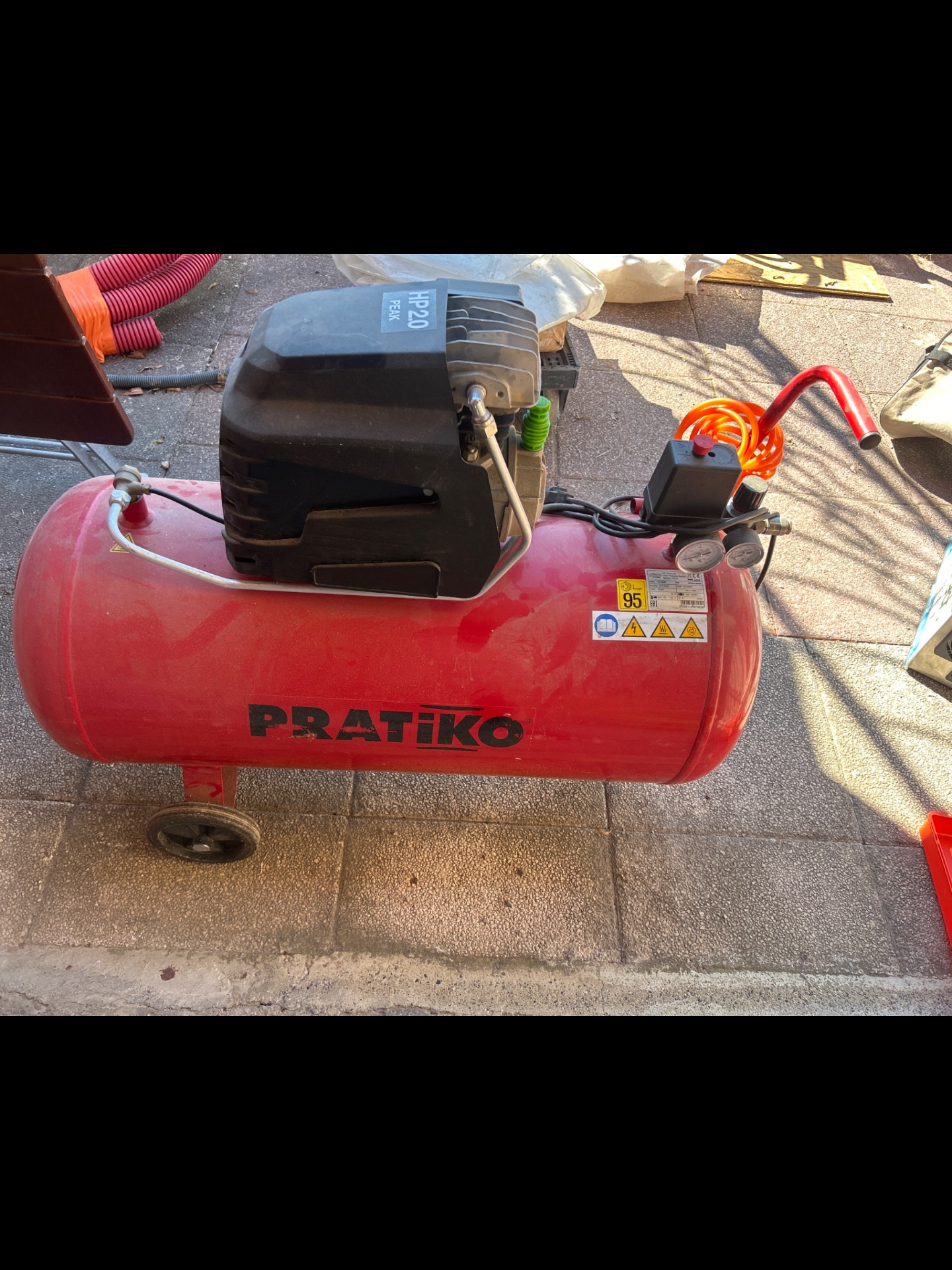 Compresseur PRATIKO - FIAC - 100 litres-  très bon état 