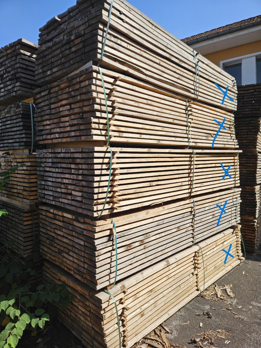 Lot de : 84 * 63 x 85 mm x 5 m + 168 * 38 x 89 mm x 2.7 m + 168 * 38 x 89 mm x 2.4m + 216* 32 x 175 mm x 3 m 