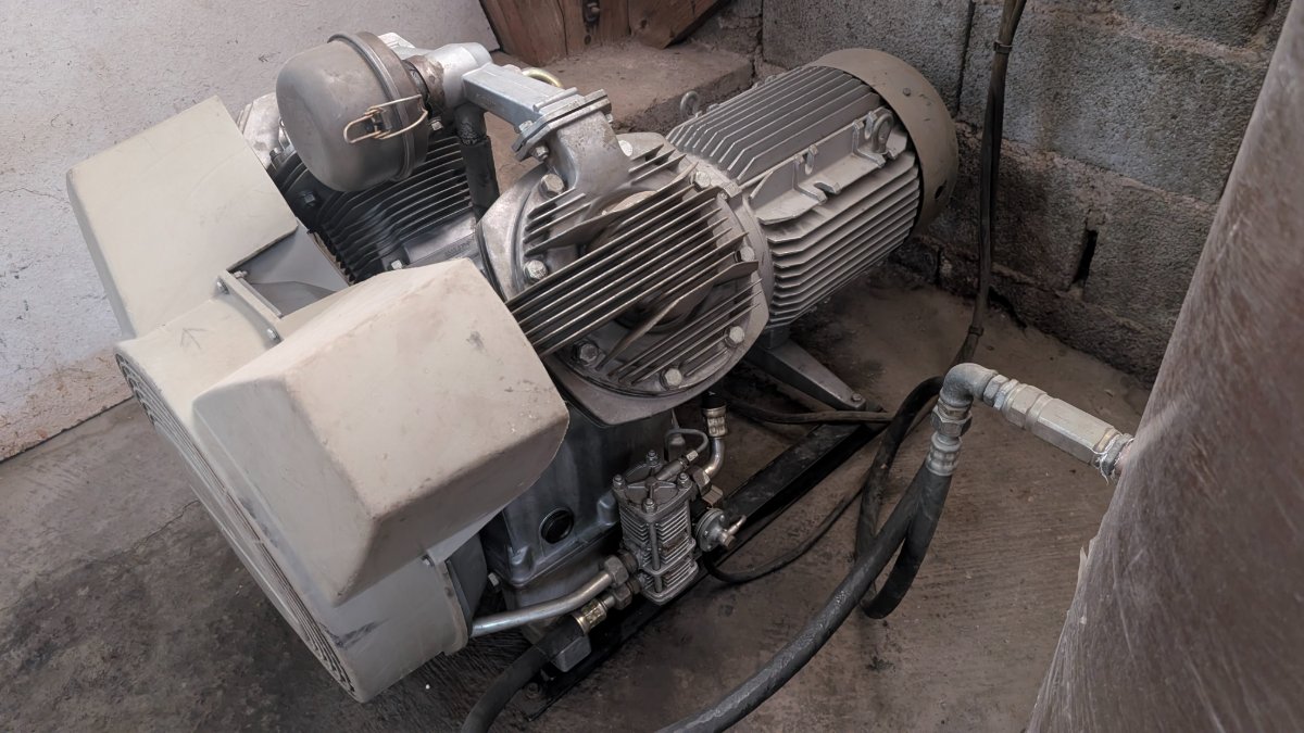 Compresseur - MAUGIERE ME 11 - 10 bars 